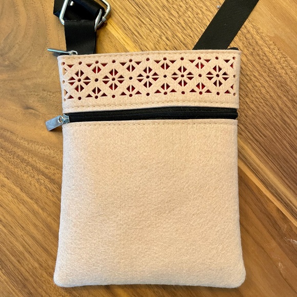 Set of 2 Crossbody Bags NWT - Picture 2 of 5